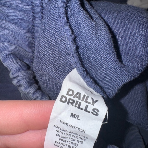 Daily Drills Navy Set (Sweatshirt and Sweatpants) - Picture 6 of 6
